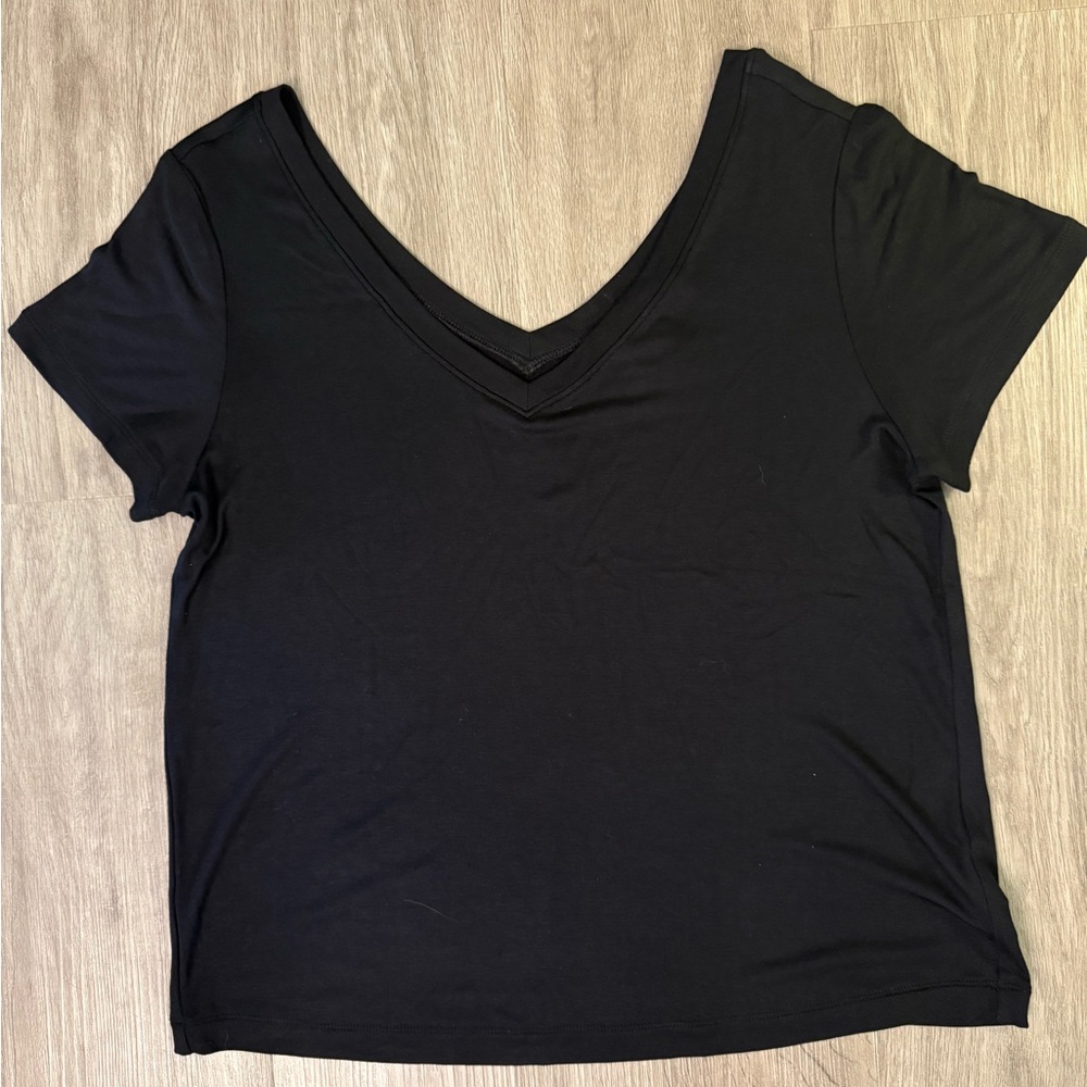 CAbi Black Relax Escape Tee